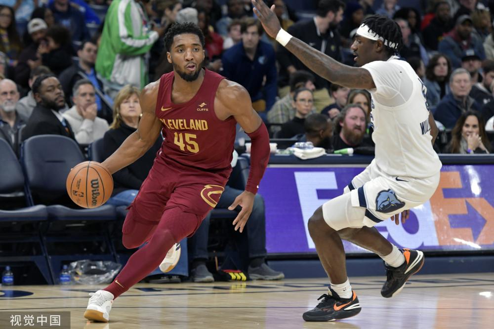 他在关键时 他在关键时